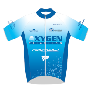 https://www.oxygentriathlon.it/wp-content/uploads/2021/03/168_ciclismo-maglia-estiva-excellence-replica-front-kids-2023-1-300x300.png